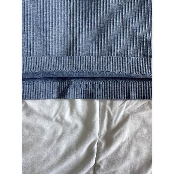 New Lululemon Ebb to Street Tank Top Size 14 W/Bra Hip Length Washed Denim Blue - Picture 5 of 11